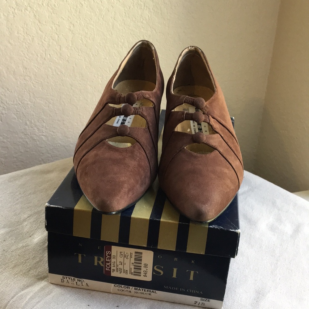 Vintage New York Transit Nubuck Heels - Size 7.5B